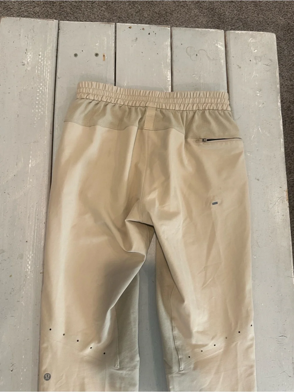 Men’s Lululemon License to Train 29” Trench Joggers Size Small EXCELLENT
